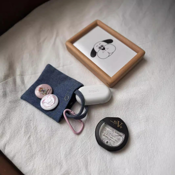 Breloj pluș Kuti, design denim mini, umplutură din fibre de bumbac, pluș scurt, destinat vârstei 14+