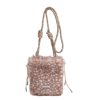 Crossbody torbica s jednim remenom, EVA materijal, vertikalni kvadratni oblik, otvoreni gornji dio, džep za telefon, zimsko izdanje 2025