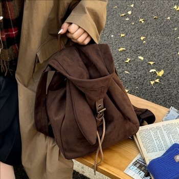 Benlan ruksak s urbanim minimalističkim dizajnom, platno, zimsko izdanje 2025, zatvaranje na zip, unutarnja laminirana džepna pretinac s dodatnim pretincem