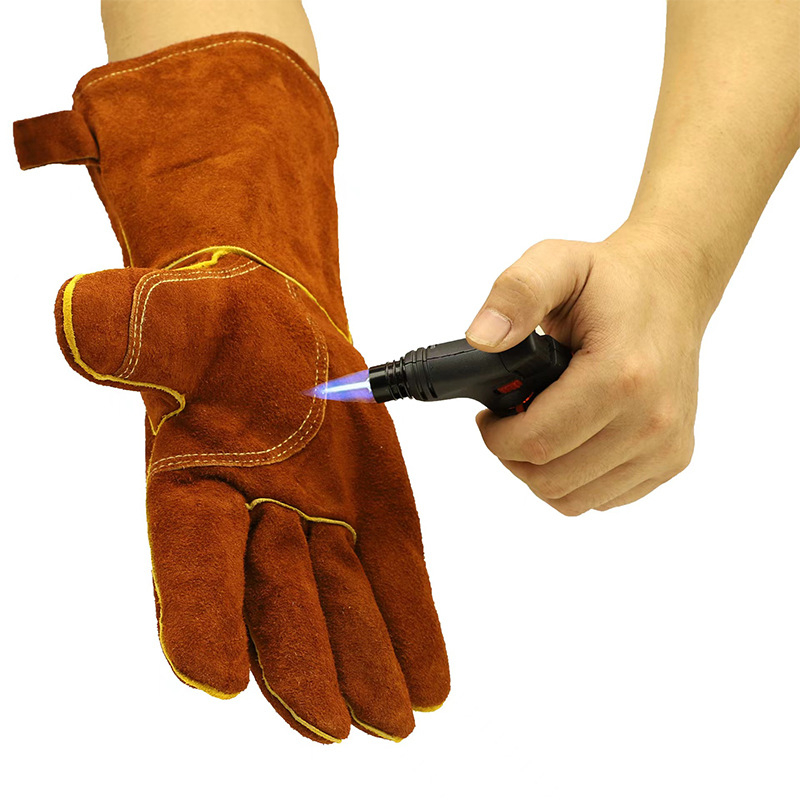 Bőrből készült hőálló kesztyű izolációra, égési védelemre, kézvédelemre és vágás elleni védelemre (Anyag: Bőr; Alkalmazás: Izoláció, égési védelem, kézvédelem, vágás elleni védelem; Funkció: Magas hőmérséklet-állóság)