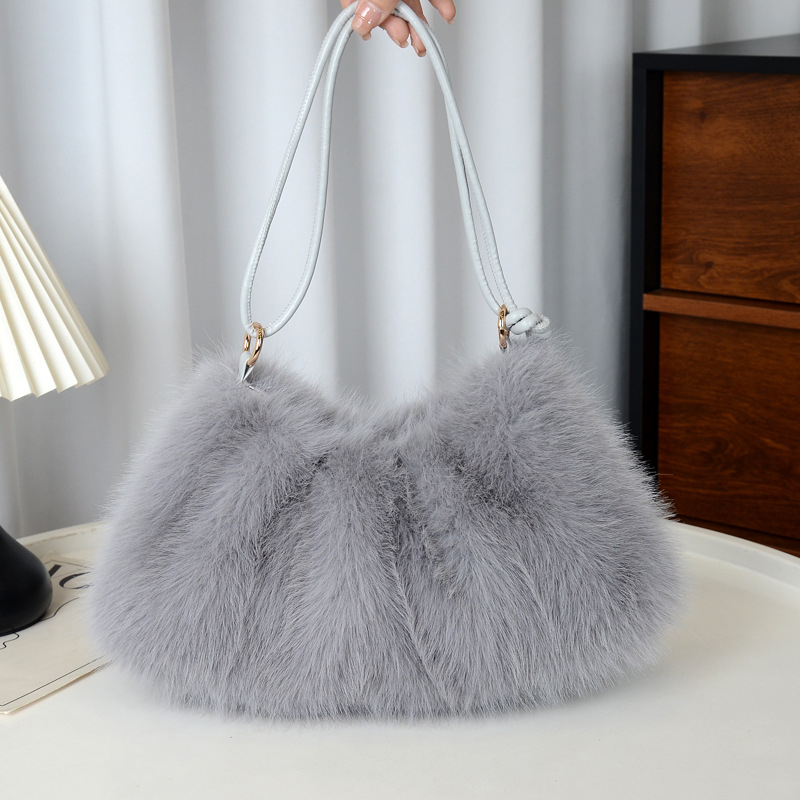 Crossbody torba od umjetnog krzna, gradski jednostavan stil, horizontalni kvadratni trodimenzionalni dizajn, zatvaranje zipom