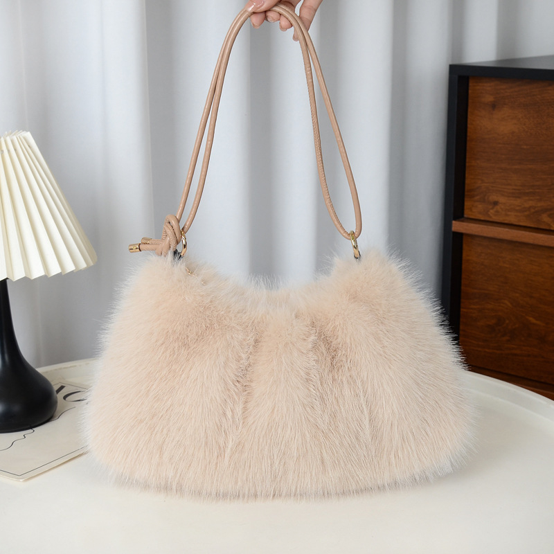 Crossbody torba od umjetnog krzna, gradski jednostavan stil, horizontalni kvadratni trodimenzionalni dizajn, zatvaranje zipom
