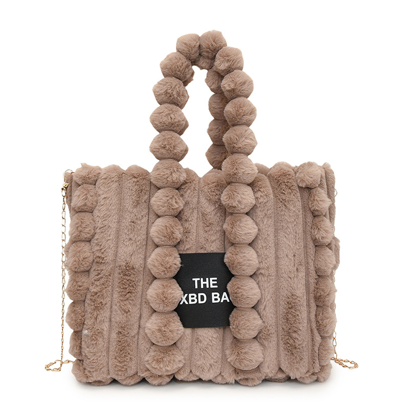 Plüss crossbody táska, vízszintes négyzet alakú, mágneses zárás, telefonszseb és poliészter bélés