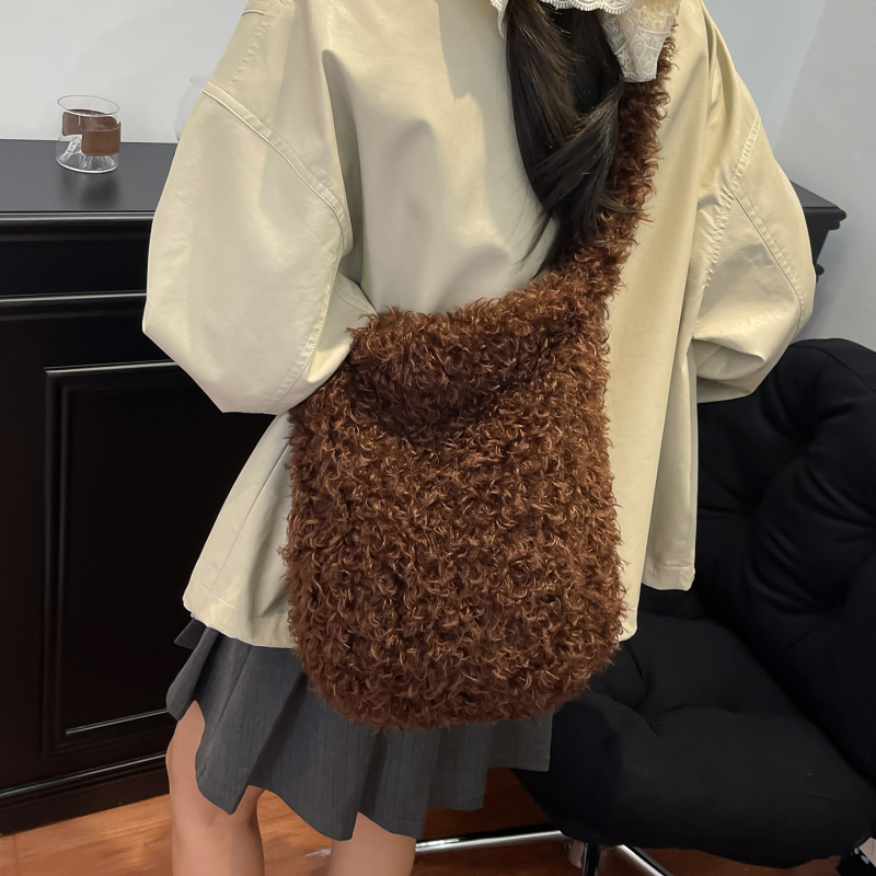 Juhgyapjú puha válltáska, koreai stílus, függőleges négyzet alakú forma, mágneszár, belső telefonzseb — 2025 téli kiadás