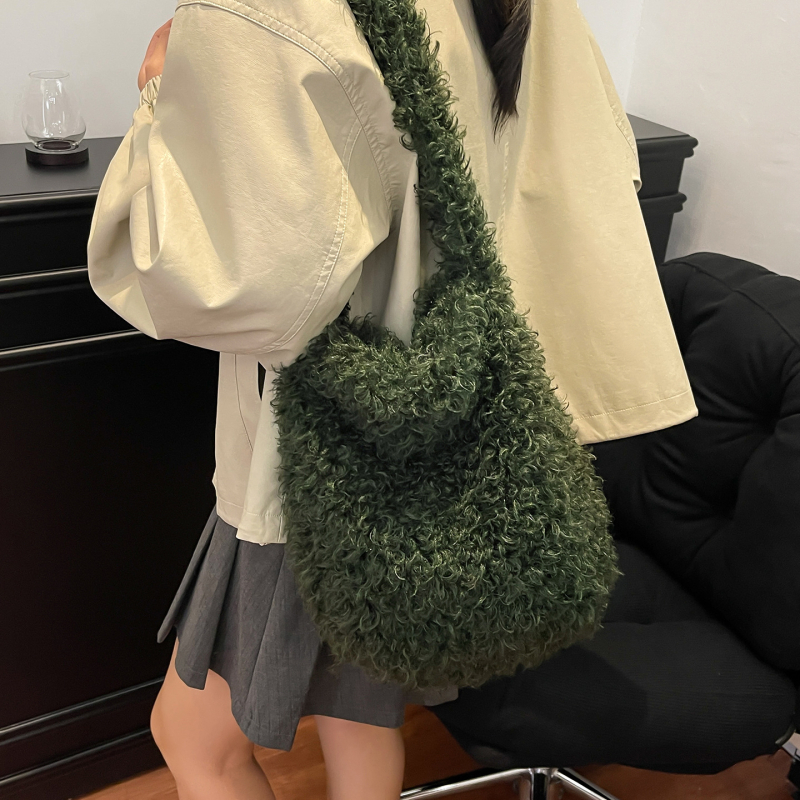 Juhgyapjú puha válltáska, koreai stílus, függőleges négyzet alakú forma, mágneszár, belső telefonzseb — 2025 téli kiadás