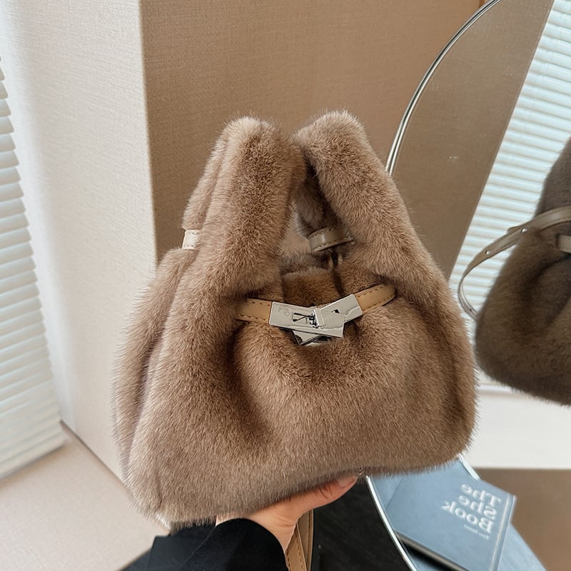 Koreai stílusú szőrös crossbody táska telefontartó zsebbel, téglalap alakú siluettel, mágneses zárás