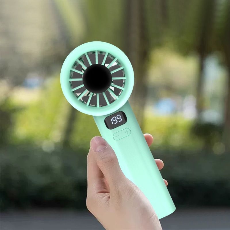 Hordozható USB ventilátor, 4 lapát, turbina-stílusú kialakítás, beépített 300–500 mAh akkumulátor, alacsony zajszint