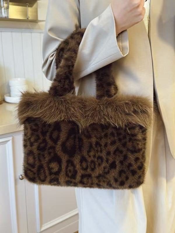 Ženska torba za jesen-zimu, pliš leopard uzorak bucket bag, vertikalni kvadratnog oblika, gradski jednostavan stil, jesen 2025