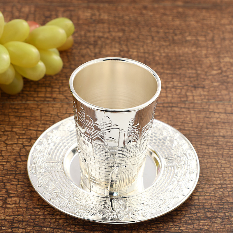 Set za vino s pladnjem za čaše — cinkov legura, lagani luksuzni retro stil, premium kvaliteta, lansiran ljeta 2023