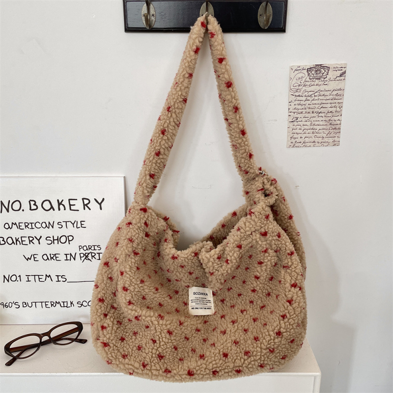 SOZAKKA pliš crossbody torba sa srce motivom, magnetska kopča, poplinska podstava, vodoravni kvadratni oblik, svakodnevna uporaba