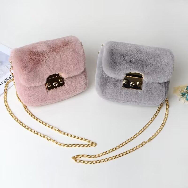 Pliš kvadratna crossbody torba s poklopcem i lancem remenom, unisex, džep za telefon, podstava od sintetičke kože, jesen 2023