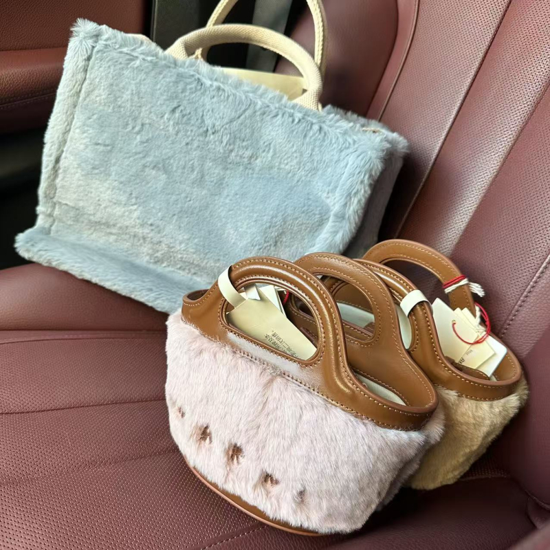 Velur tote torba, gradski stil, horizontalno kvadratičnog oblika, pamuk podstava, džep sa zipom i džep za dokumente
