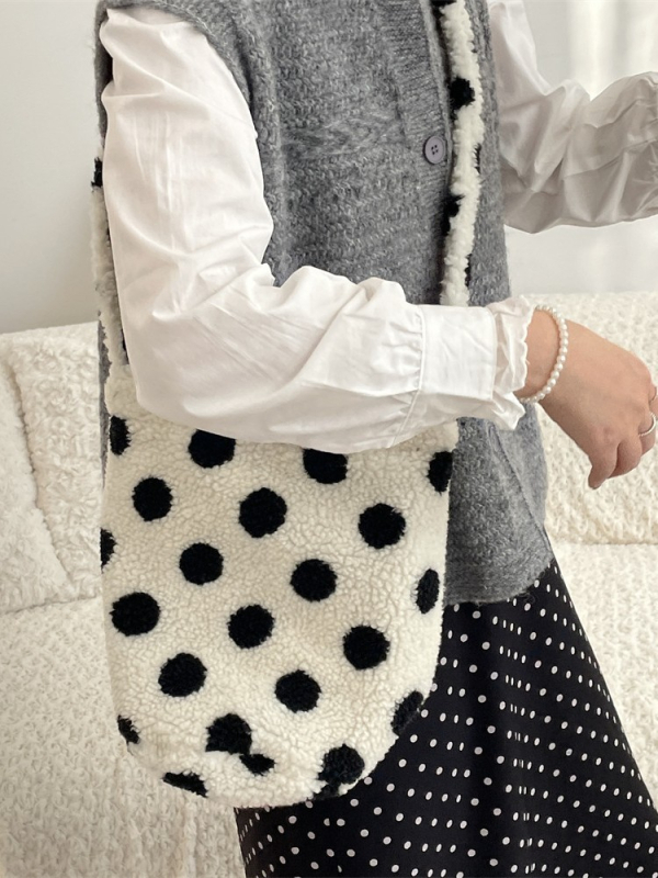 Geantă bucket din lână de miel pluș, căptușeală din pânză, închidere magnetică