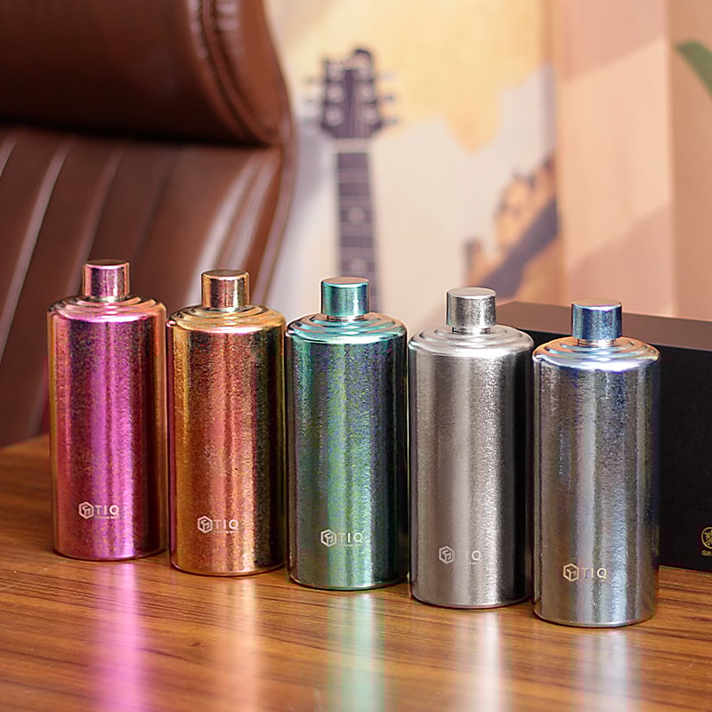 Titánból készült borosüveg – nagy kapacitású, egyenes hengeres forma, zárt, hordozható kültéren és otthoni használatra