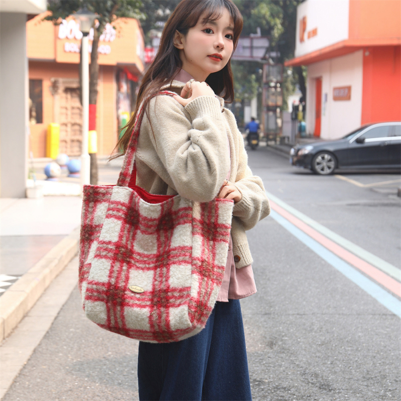 Geantă Tote din pluș reversibilă, stil subraț, formă verticală pătrată, închidere cu lacăt, buzunar interior cu fermoar