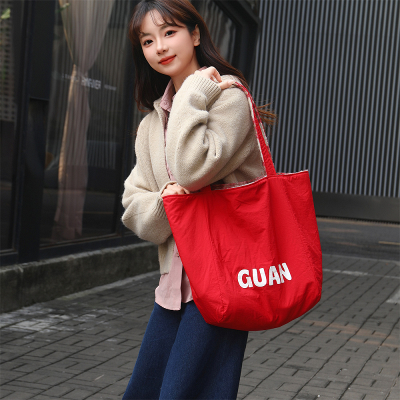 Geantă Tote din pluș reversibilă, stil subraț, formă verticală pătrată, închidere cu lacăt, buzunar interior cu fermoar