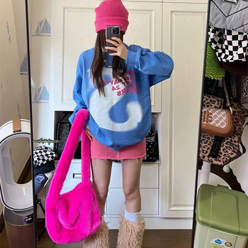 Crossbody torba od pliša, gradski stil, model s krzno, horizontalni kvadratni oblik, zatvarač