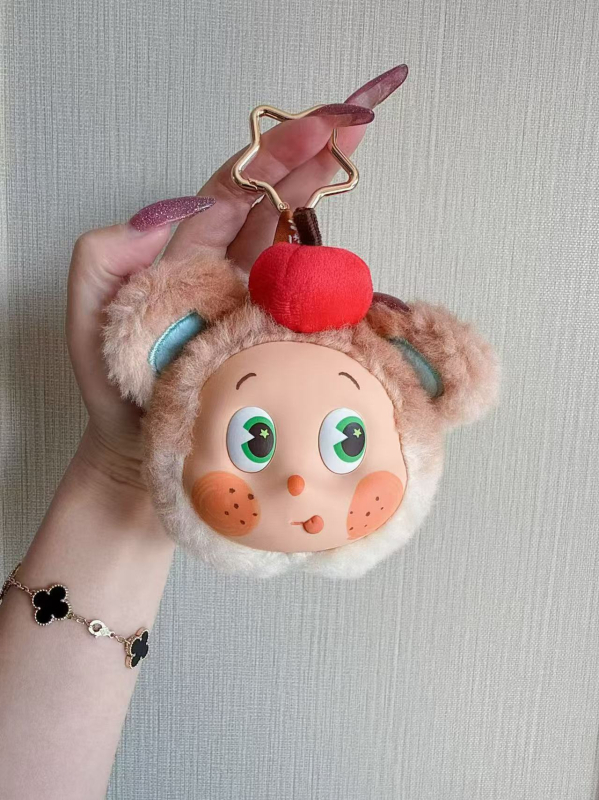 Plišana lutka — crtani stil, baršunast materijal, punilo od pliša, unisex, uzrast 14+