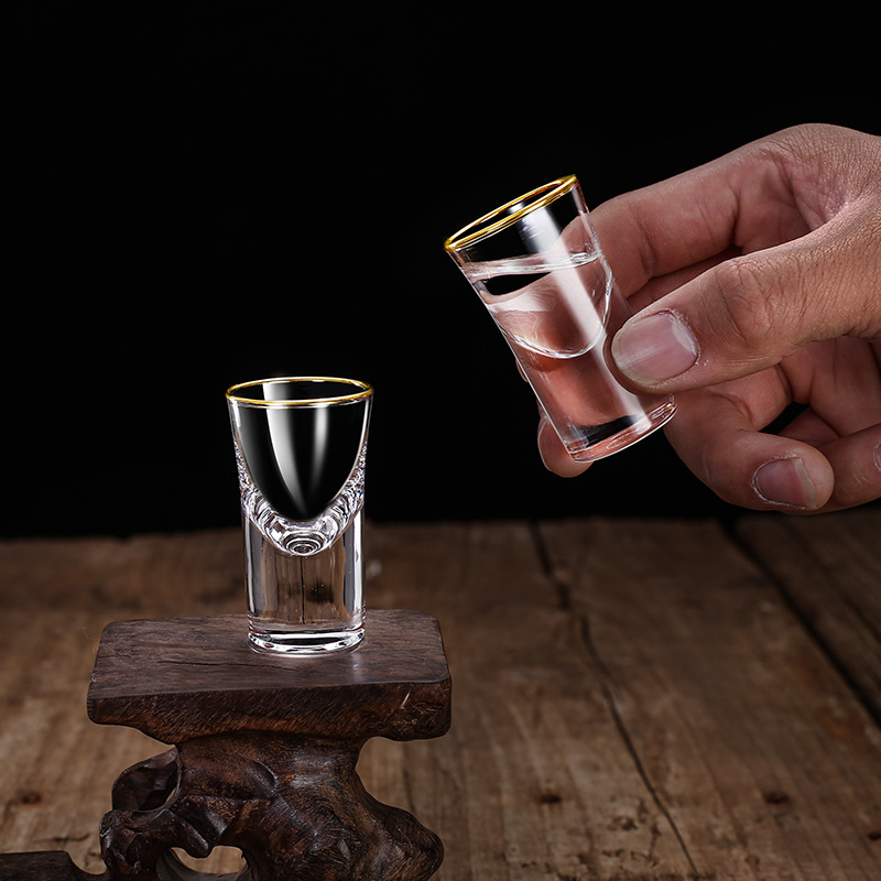 Flower Language Four Seasons Kristalno staklo vino set s graviranom skalom — dekanter, čašica za shot i držač čaša, 6–10 kom, premium kvaliteta, moderni minimalistički stil