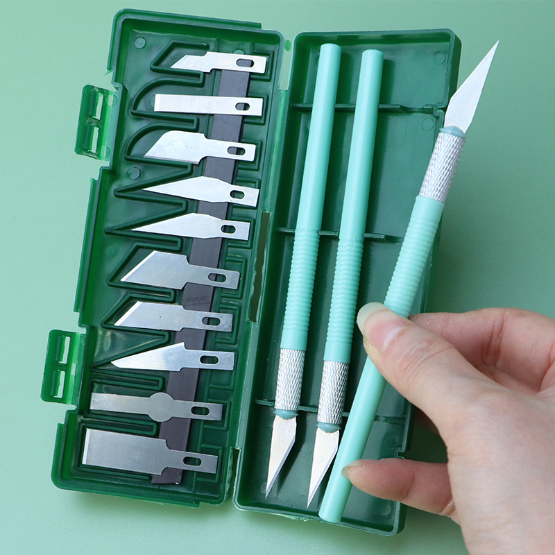 Set de instrumente de tăiere cu cuțit de gravură și placă de tăiere din PVC — Cuțit de tăiere, placă PVC, Greutate netă 0.15