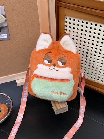 Pliš torba preko ramena s zekom, mali kvadratni dizajn, vertikalni oblik, džep za telefon i dokumente