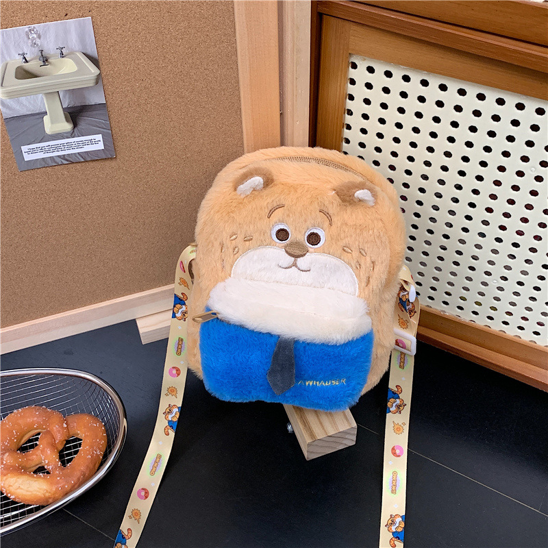 Pliš torba preko ramena s zekom, mali kvadratni dizajn, vertikalni oblik, džep za telefon i dokumente