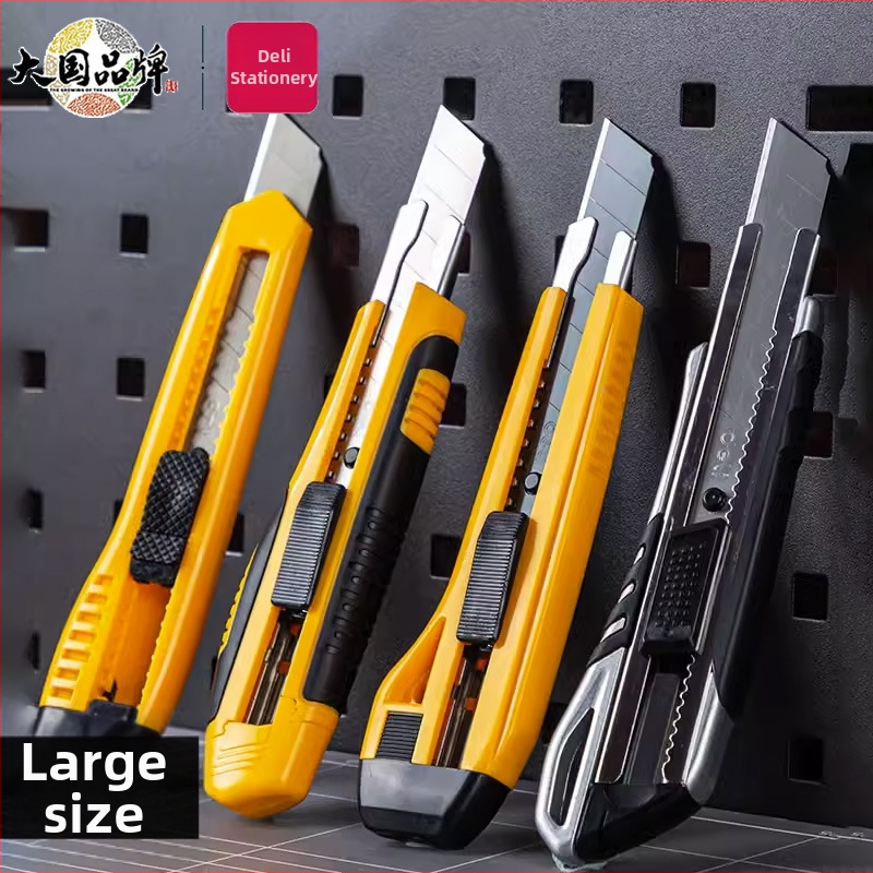 Deli výtvarný nôž, plastovo-kovové telo, šírka čepele 18 mm, hrúbka čepele 0,5 mm, model 2001-2057