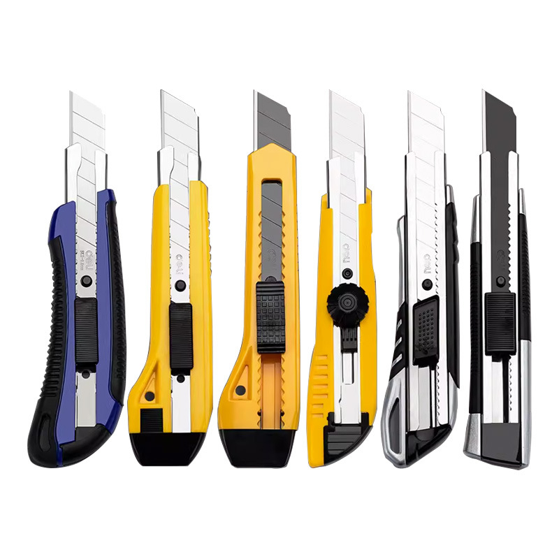 Cuțit de artă Deli, corp din plastic/metal, lățimea lamei 18 mm, grosimea lamei 0,5 mm, modelul 2001-2057