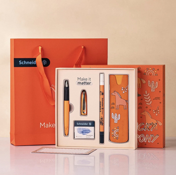 Schneider Toll – modell Lucky Pony, ajándék dobozban, 0,35 mm hegy, iridium tollhegy, cserélhető tinta-tartály