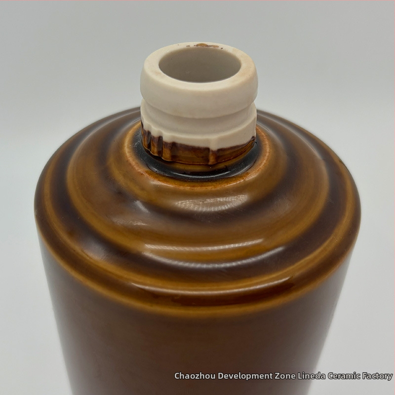 Linda sticlă ceramică pentru băuturi alcoolice, în stil Maotai, gură cu trei inele, imprimare de logo disponibilă, design minimalist modern