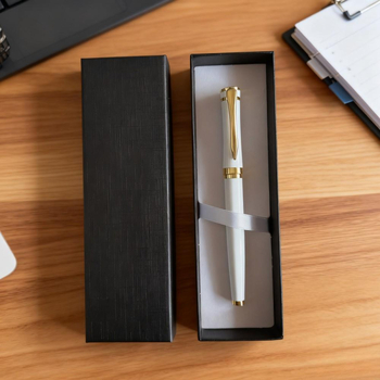 Stilou Peso 988 – corp metalic, vârf auriu, sistem de absorbție a cernelei, gravură laser, cutie cadou