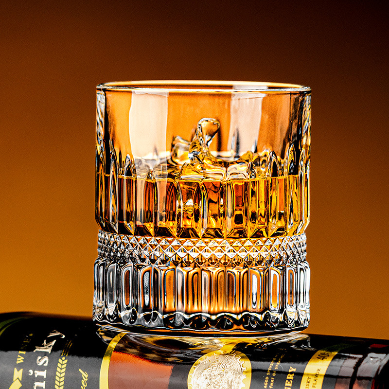 Set čaša za whiskey – prozirno staklo, kapacitet 101–200 ml, 2 komada, papirnata kutija