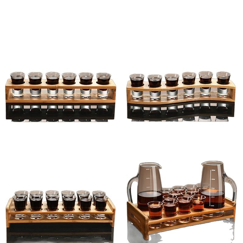 Set vinskog posuđa s dekanterom i malim čašicama, staklo, moderni minimalistički stil, bez logotipa, gravirana mjerna skala, lansiran zimi 2020, kvaliteta prvog reda