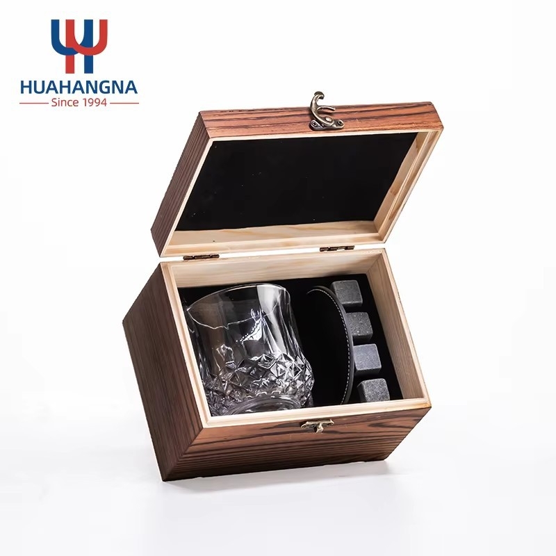 Whisky kövek készlet — üveg, klasszikus stílus, ajándék doboz, márka HUAHANGNA, Bemutatva 2024-ben
