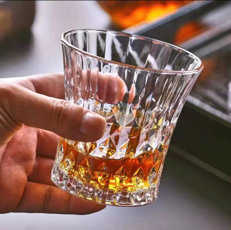 XMN čaša za whiskey, staklo, lagani luksuzni retro stil, kategorija: čaša za whiskey