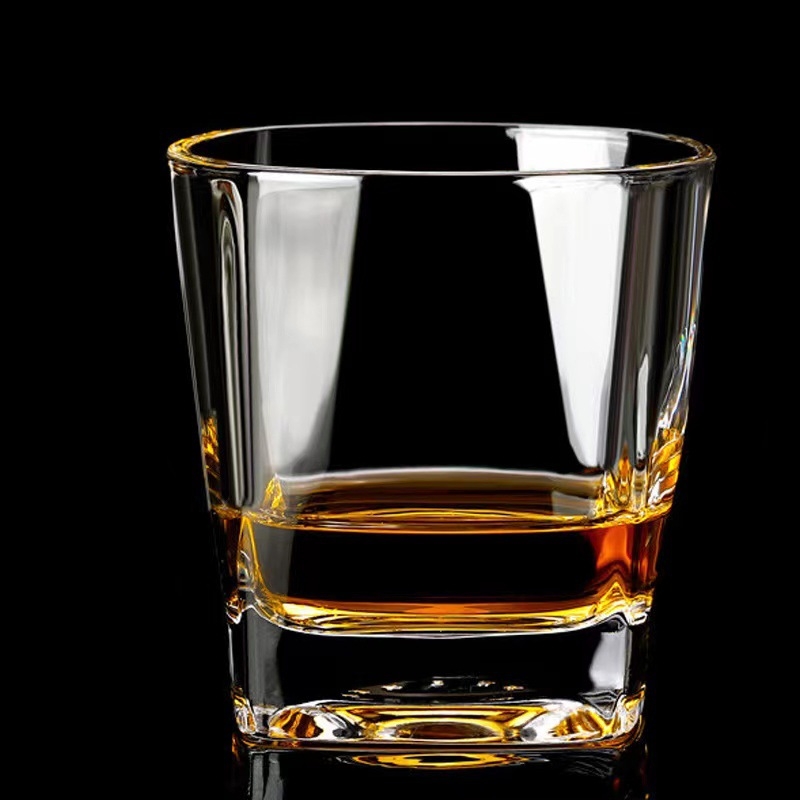 XMN čaša za whiskey, staklo, lagani luksuzni retro stil, kategorija: čaša za whiskey