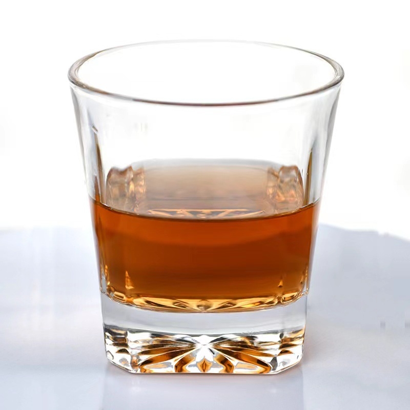 XMN čaša za whiskey, staklo, lagani luksuzni retro stil, kategorija: čaša za whiskey