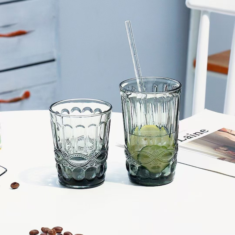 Staklena čaša za vodu i napitke, retro stil bez ručke i poklopca, sodalime staklo, volumen 201–300 ml