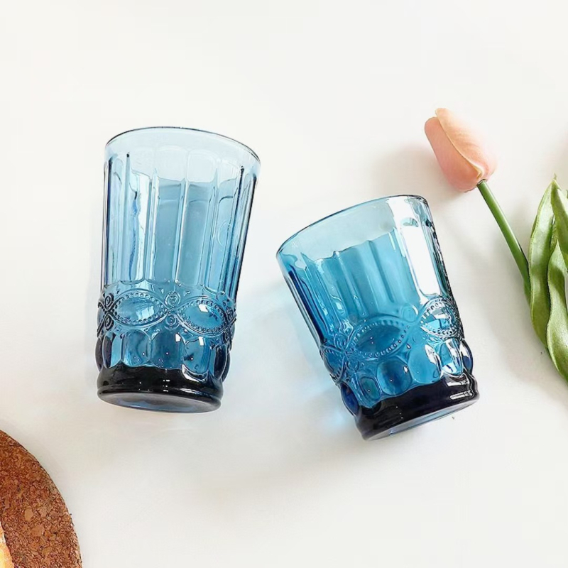 Staklena čaša za vodu i napitke, retro stil bez ručke i poklopca, sodalime staklo, volumen 201–300 ml