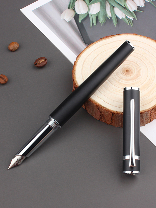 HERO Explorer nalivpero set, metalno kućište, iridij nib, zamjenjivi spremnik za tintu, pogodan poslovni poklon