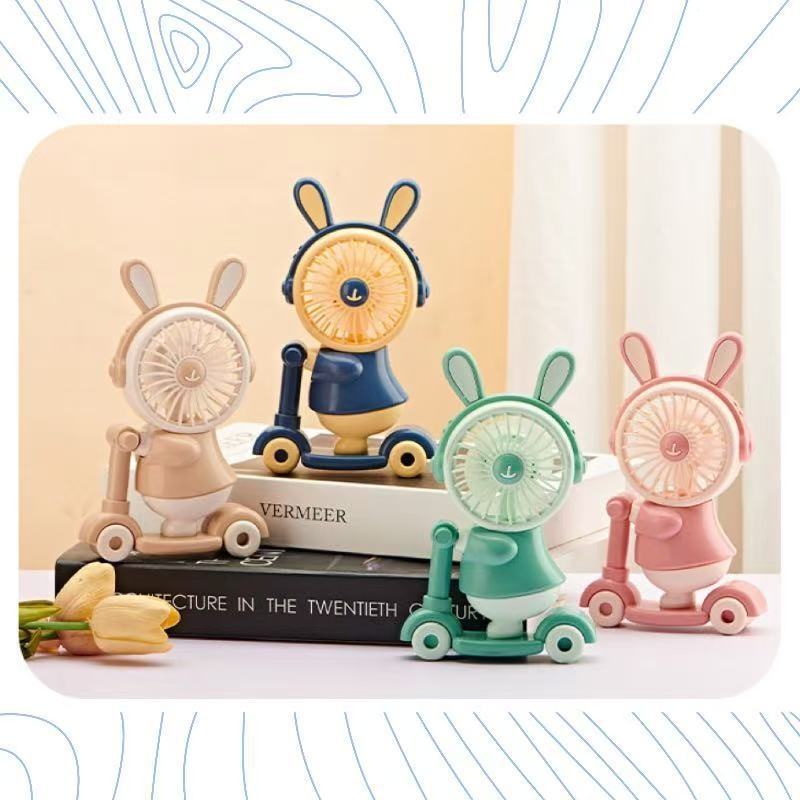 Mini USB stolni ventilator s noćnim svjetlom, 5 lopatica, 3 brzine, podesivi kut, ugrađena baterija