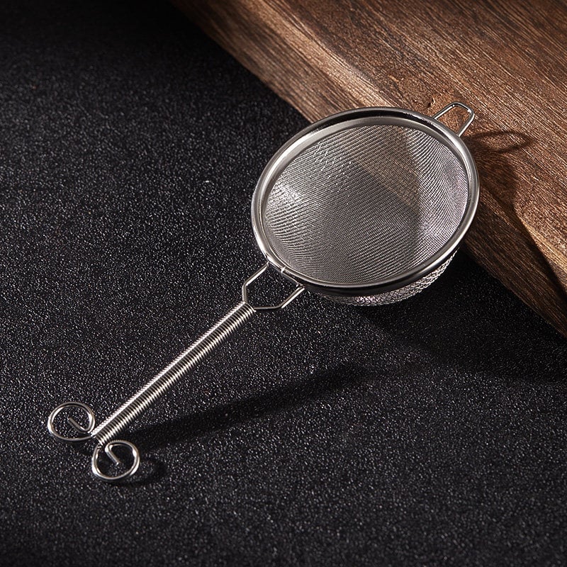 BARSOUL Háromszögletű Kétszintes Koktél Szűrő Finom Hálóval és Jégkanállal, 304 Rozsdamentes Acélból, Modern Minimalista Stílus