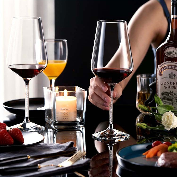 Σετ ποτηριών κρασιού από γυαλί, Premium ποιότητα, Μοντέρνο μινιμαλιστικό στυλ, Συσκευασμένο σε κουτί από χαρτόνι