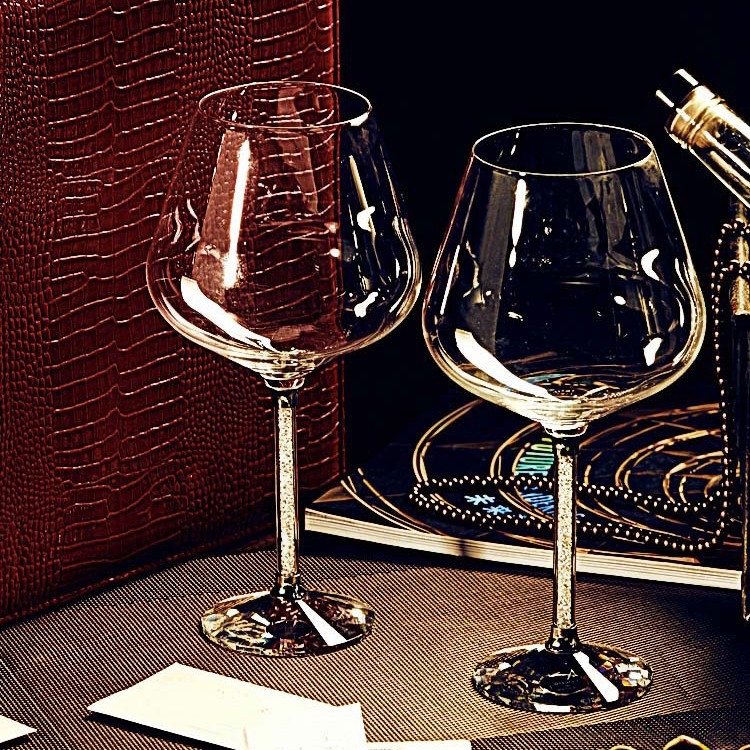 Σετ ποτηριών κρασιού από γυαλί, Premium ποιότητα, Μοντέρνο μινιμαλιστικό στυλ, Συσκευασμένο σε κουτί από χαρτόνι