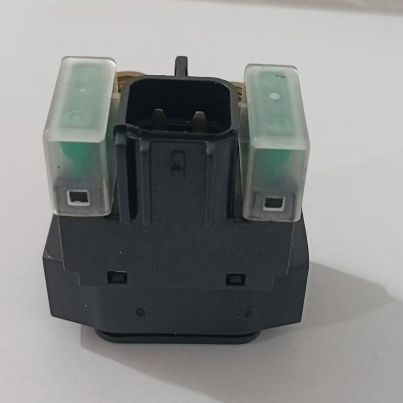 Starter relej pribor za Suzuki motocikle (VS800, VL1500, VL1500T) – Plastika – Šifra proizvoda 1SR044