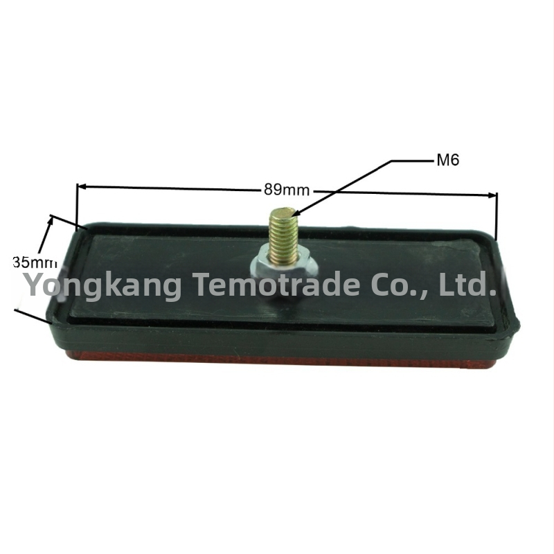 Reflektor na motocykle a bicykle – plastový, štýl prilby