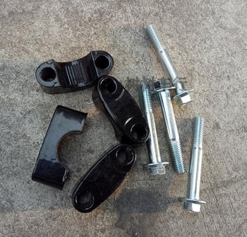 Bloc fix din aluminiu pentru ghidon Bull ATV, model Little Bull LV Kuai, cu șuruburi incluse