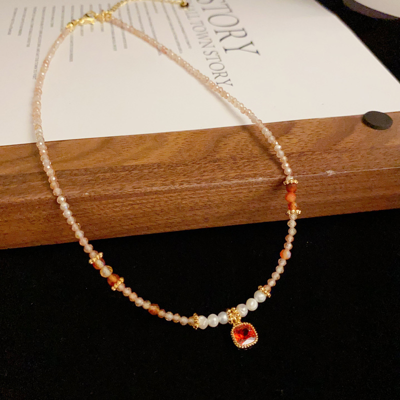 Colier geometric din cupru cu pandantiv, lanț cu perle, placare cu aur real (pandantiv din cupru, placare cu aur, lanț cu perle, design geometric)