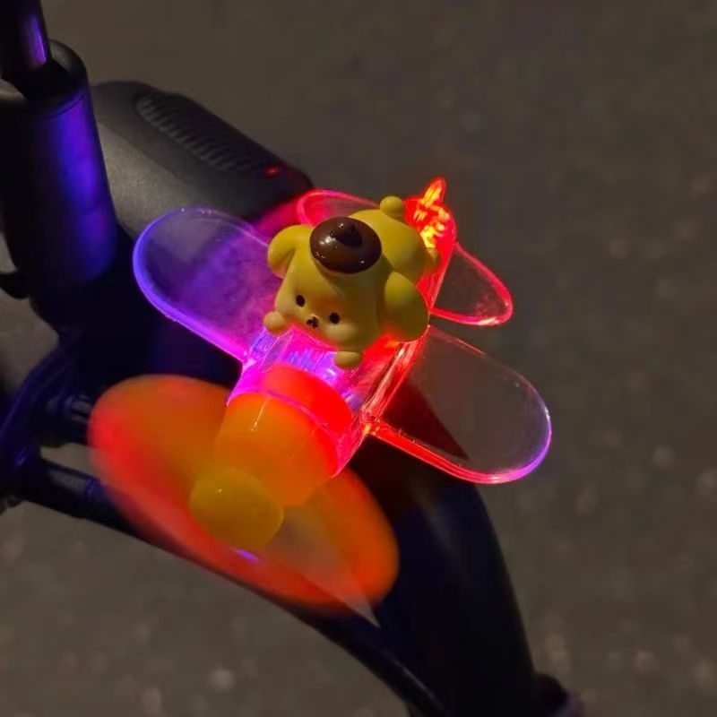 Dekorativni ukras za automobile i motocikle s LED svjetlima koja rade na energiju vjetra – plastika