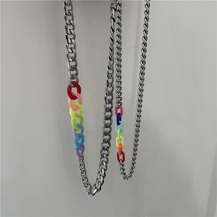 Colier – oțel de titan, placare electroplatină, lanț încrucișat, design în formă de U, brand Sen